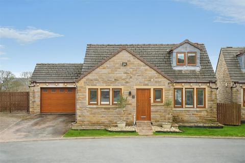 5 bedroom detached house for sale, St. Helier Grove, Baildon