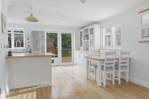 3 bedroom semi-detached house for sale, Dunnings Road, East Grinstead RH19