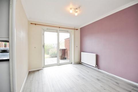 3 bedroom end of terrace house for sale, Forefield Green, Chelmsford