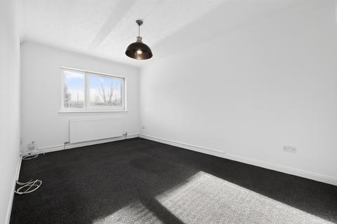 undefined, Rowans Gate, Paisley