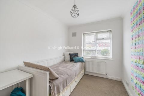3 bedroom flat to rent, Albert Close, London, N22