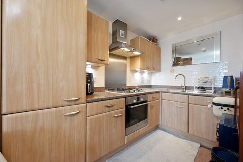 1 bedroom flat for sale, Taywood Road, Northolt