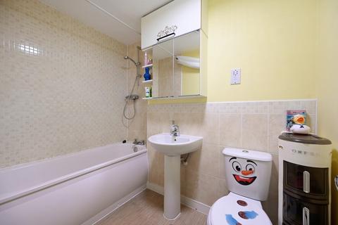 1 bedroom flat for sale, Taywood Road, Northolt