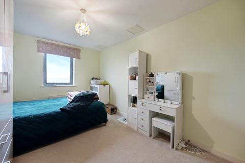 1 bedroom flat for sale, Taywood Road, Northolt