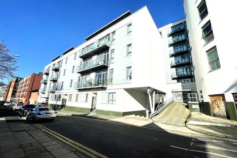 undefined, Circle 109, Liverpool L1