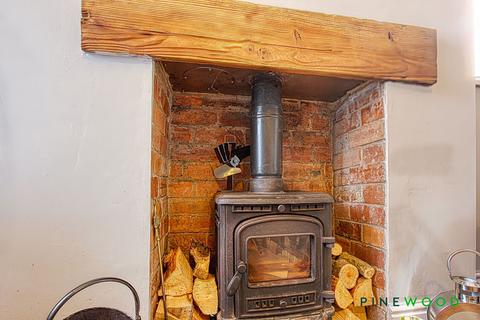 3 bedroom terraced house for sale, Old Hall Road, Chesterfield S40