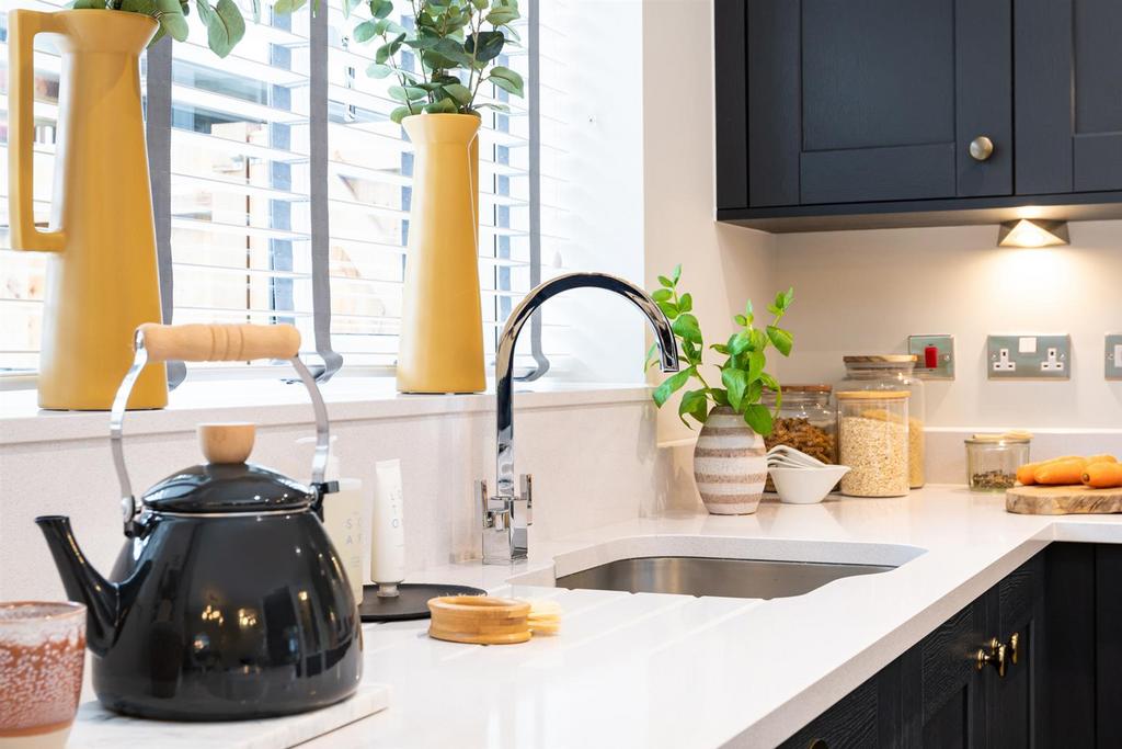 Kitchen 4.jpg
