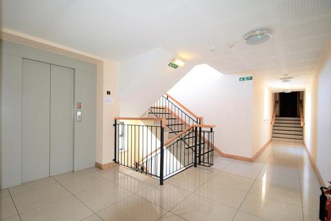 2 bedroom flat to rent, 8 High Street, Shanklin