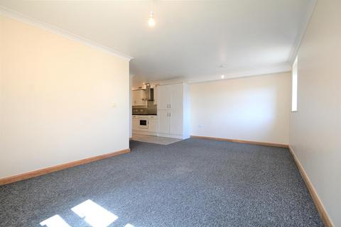 2 bedroom flat to rent, 8 High Street, Shanklin