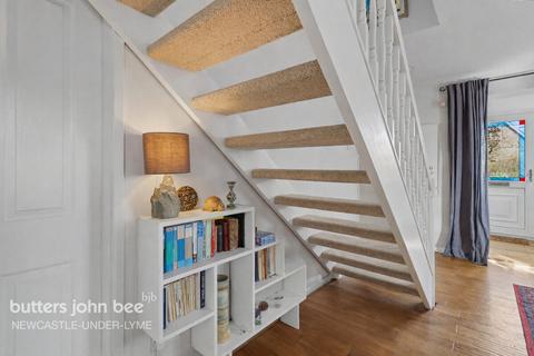 3 bedroom semi-detached house for sale, The Bridle Path, Crewe
