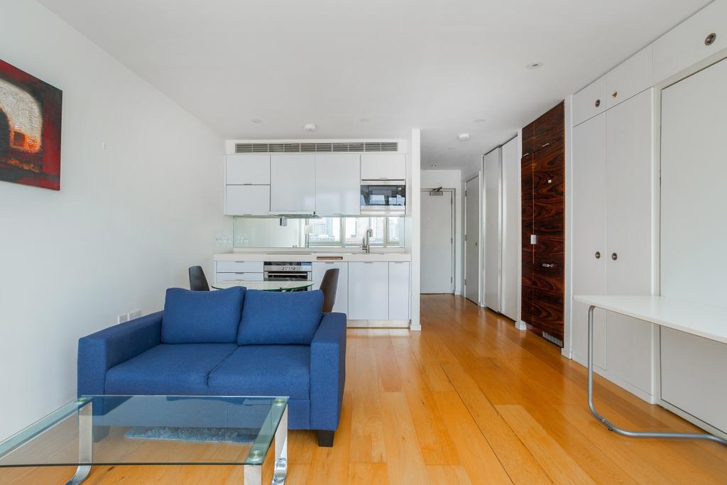 Studio room (2)