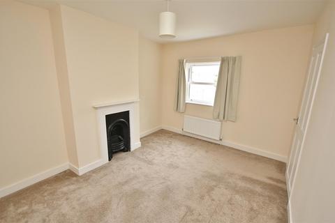 3 bedroom end of terrace house to rent, Ouse Walk, Huntingdon