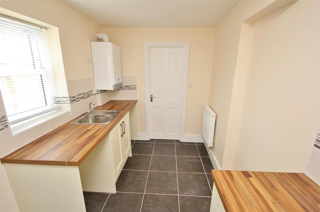 17 Ouse Walk, Huntingdon, utility room.JPG