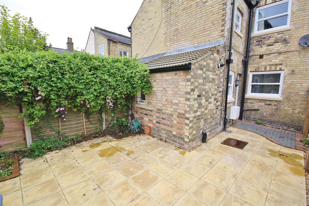 17 Ouse Walk, Huntingdon, rear.JPG