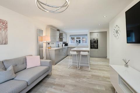 4 bedroom detached house for sale, Cape Drive, Hull, HU10