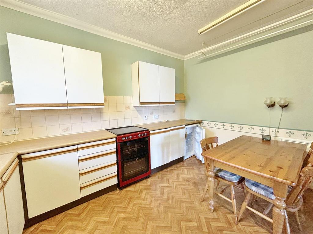 Kitchen dining room