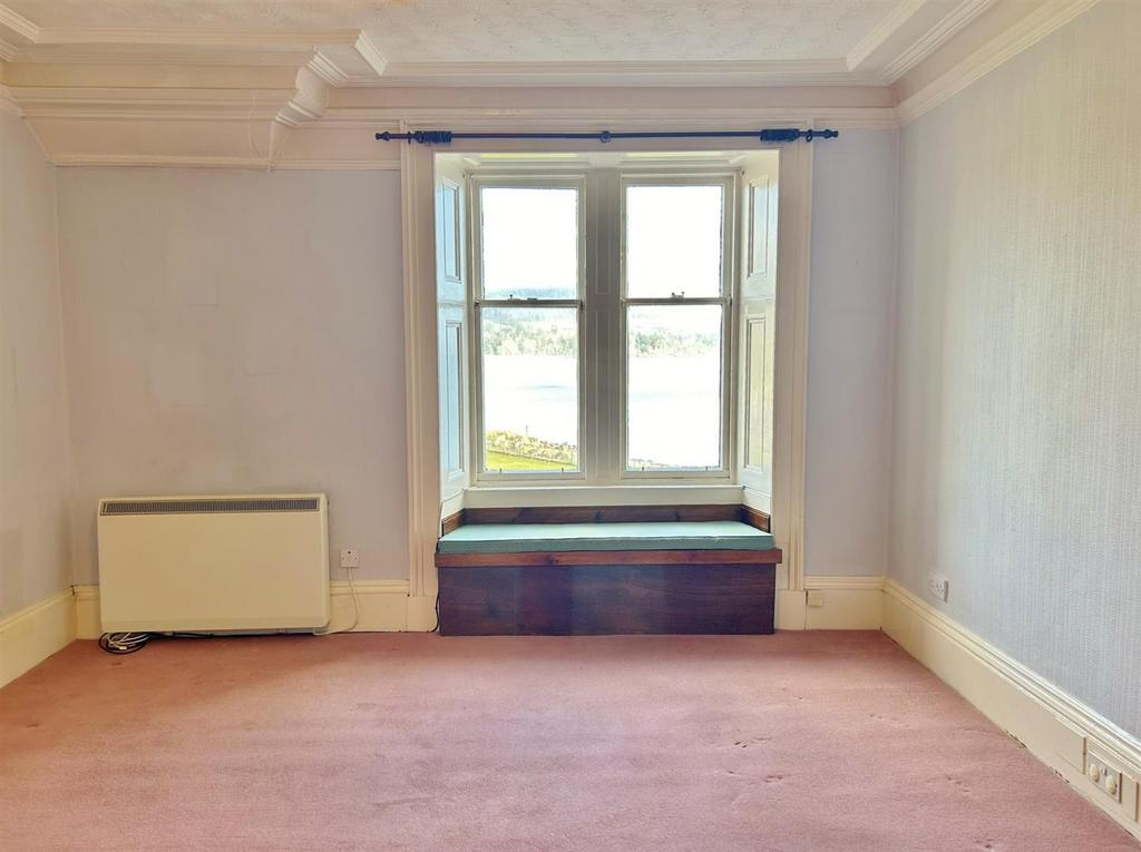 Lounge showing window sea
