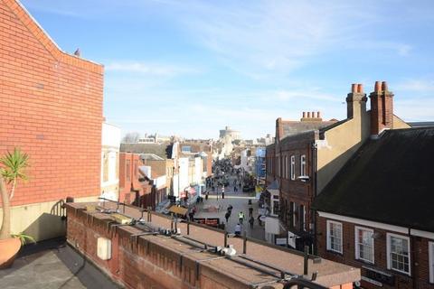 undefined, Queen Annes Court, Peascod Street, Windsor, SL4