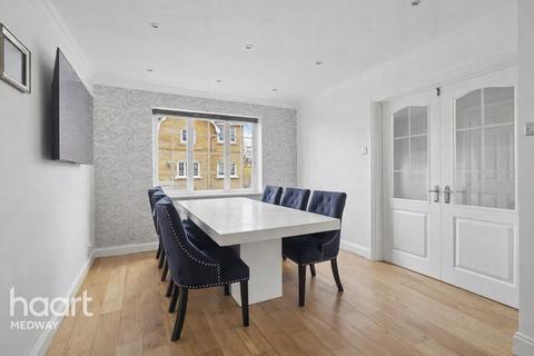 undefined, Woodrush Place, Chatham