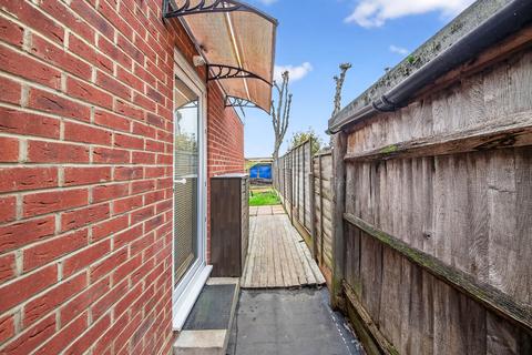 5 bedroom terraced house for sale, Lodge Avenue, Dagenham, RM8