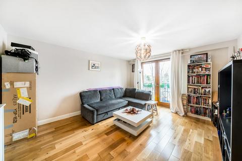 1 bedroom flat for sale, Alexandra Avenue, Rayners Lane, HA2 9DX