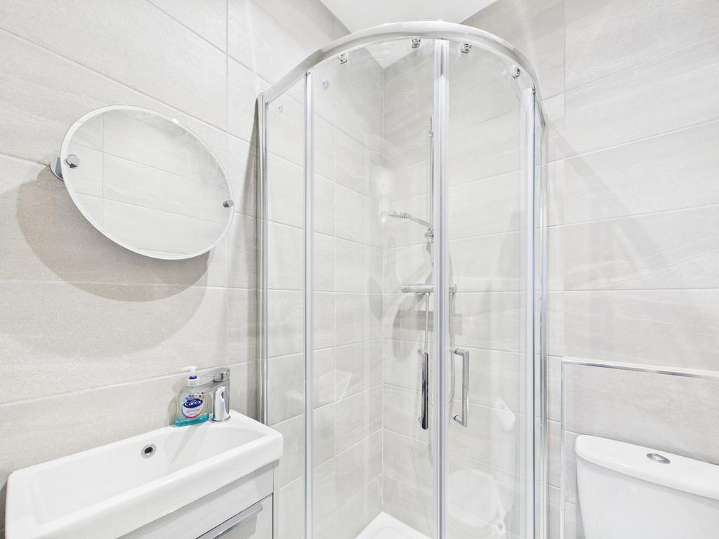 Ensuite Shower Room