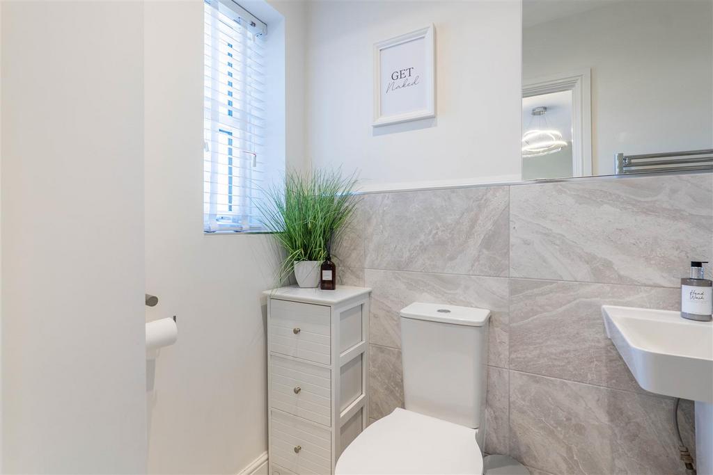 Master Bedroom Ensuite