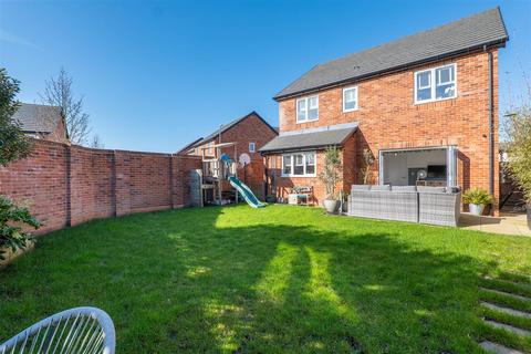 4 bedroom detached house for sale, Hedgerow Drive, Grimsargh, Preston