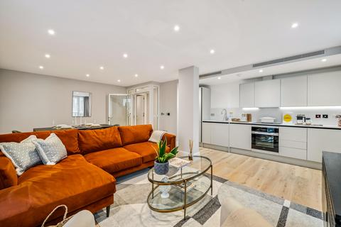 3 bedroom flat to rent, Baker Street, London, NW1