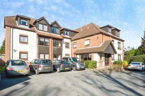 1 bedroom retirement property for sale, Bitterne Road East, Southampton