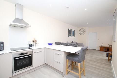 1 bedroom apartment to rent, Holmes Park, North Street, Horsham