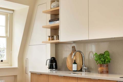 1 bedroom apartment to rent, Harley Street