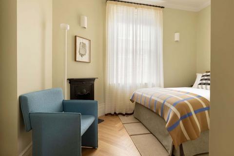 1 bedroom apartment to rent, Harley Street
