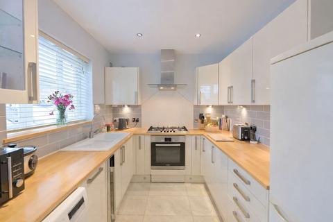 3 bedroom end of terrace house for sale, Signal Close, Henlow SG16