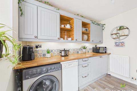 3 bedroom detached house for sale, Crampton Court, Oswestry