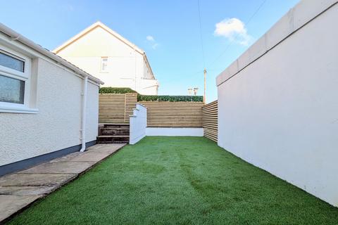 3 bedroom end of terrace house for sale, Merthyr Tydfil CF47