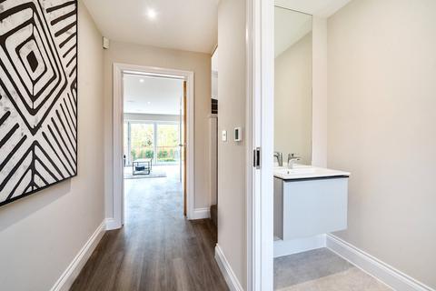 3 bedroom semi-detached house for sale, Beverley Close, Weybridge, KT13