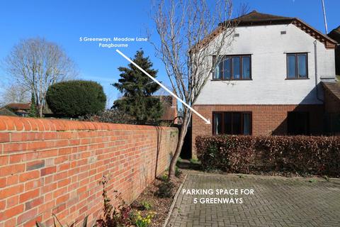 undefined, Greenways, Pangbourne