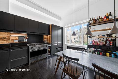 3 bedroom flat for sale, Effra Road, London