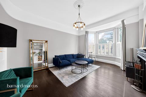 3 bedroom flat for sale, Effra Road, London