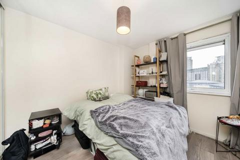 2 bedroom flat for sale, Premiere Place, London E14