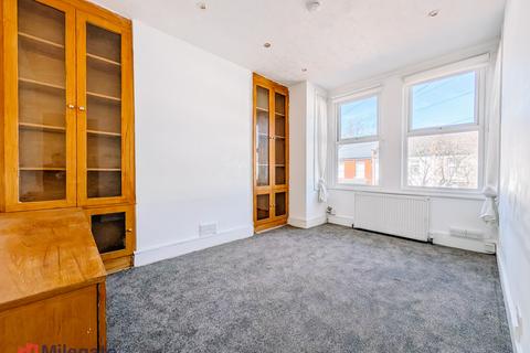 2 bedroom flat to rent, Wellington Road, Harrow HA3