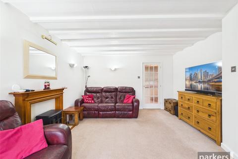 4 bedroom detached house for sale, Vickers Close, Berkshire RG5