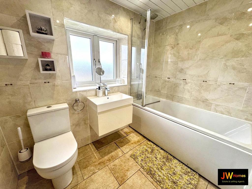 Bathroom (15)