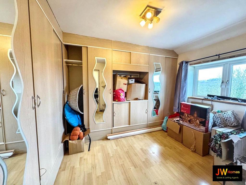 Bedroom 3 (18)