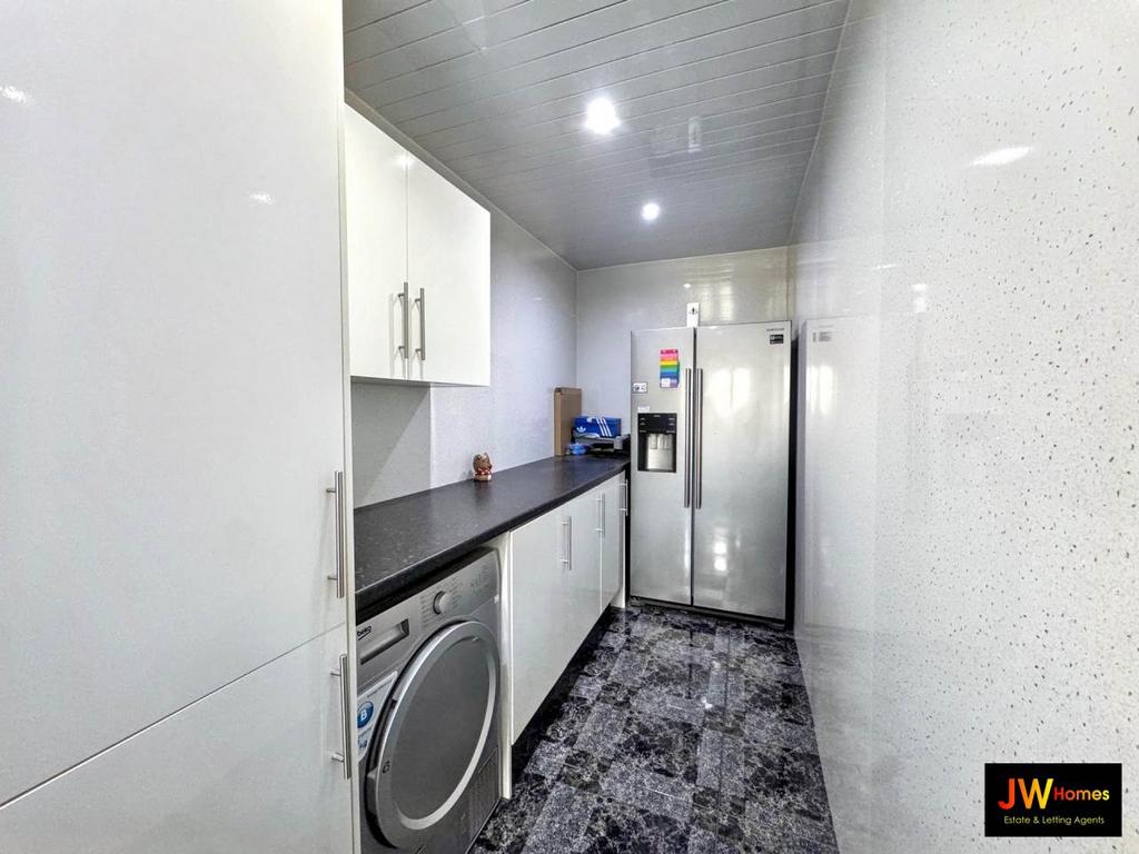 Utility room (2)