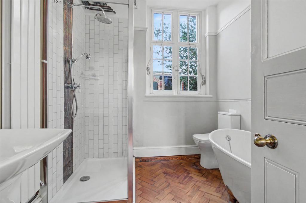 Ensuite