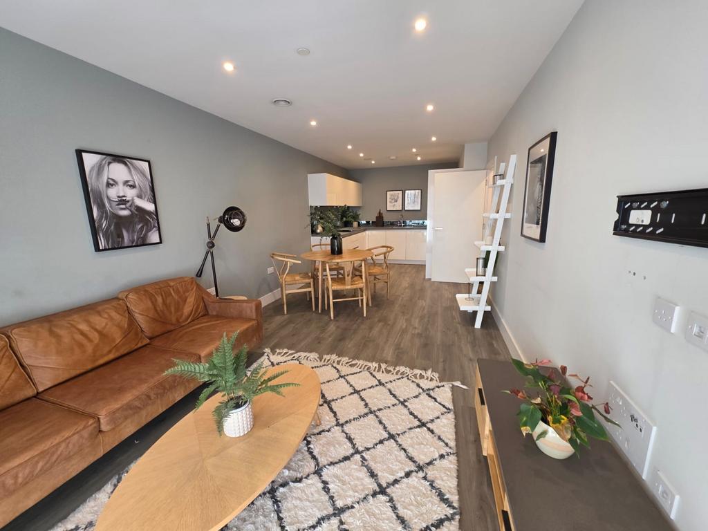 Fairfield House, Staines TW18