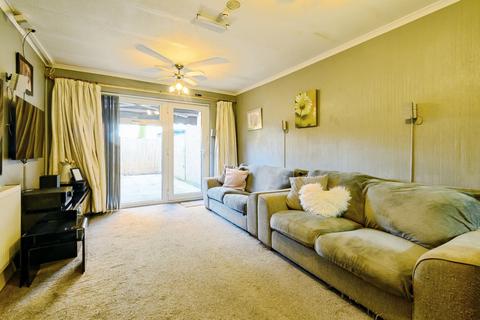 2 bedroom terraced house for sale, Abbey Close, Radcliffe/Manchester, M26