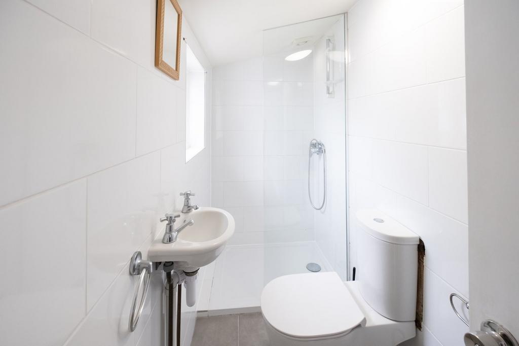 Studio shower room